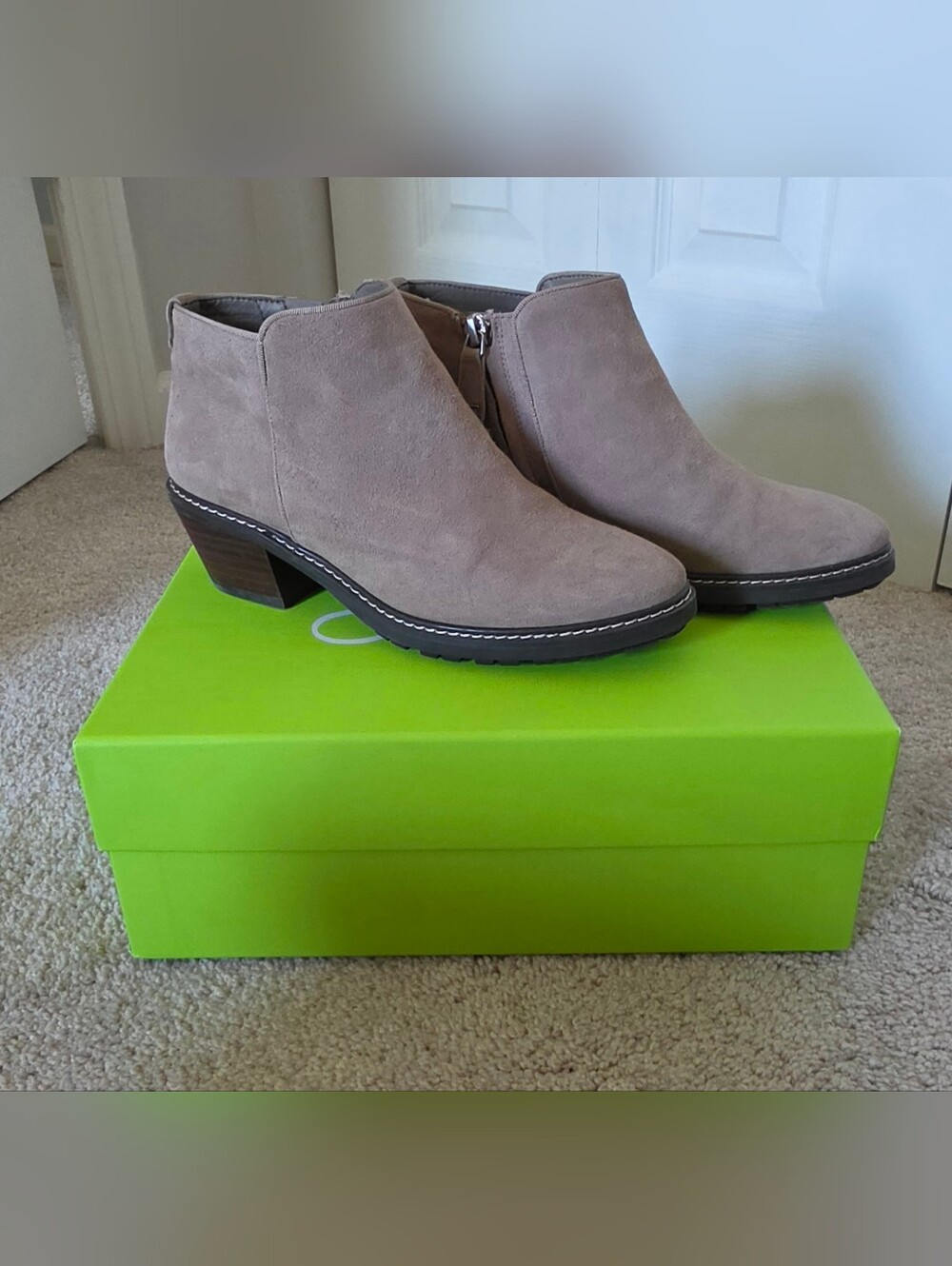 Sam Edelman Pryce Suede Ankle Bootie Size 6